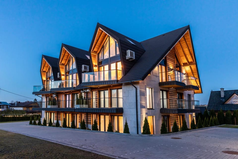 Property building, Night