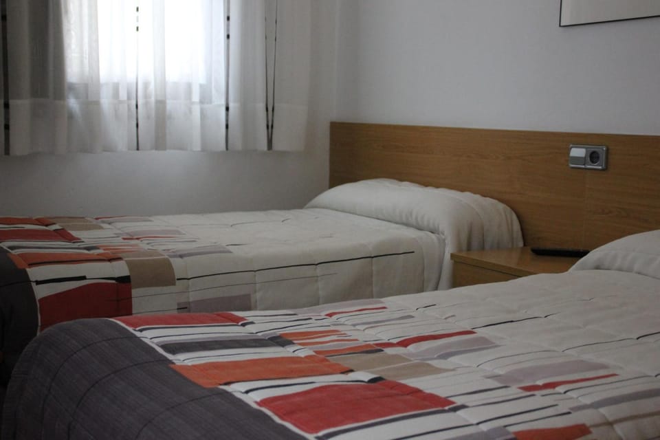 Bed, Day