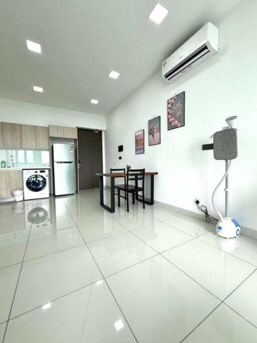 B1003 Green Haven Sea View netflix100mbps By STAY Apartment in Johor