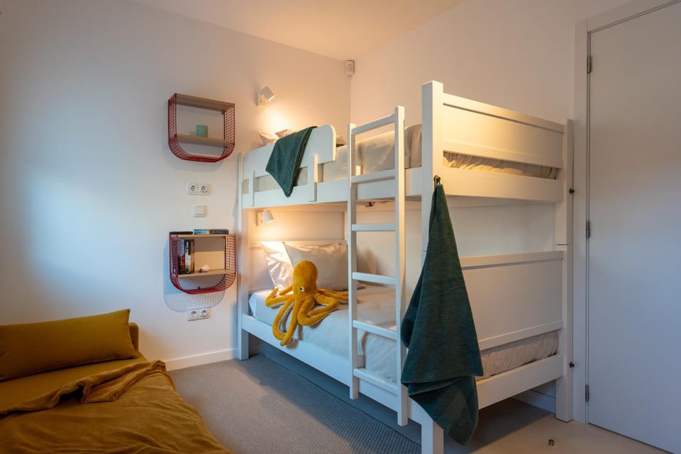 Bedroom, bunk bed, wardrobe