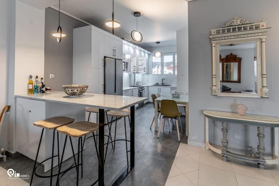 Hliana - Premium Sky & Sunset View House in Glyfada Apartment in South Athens