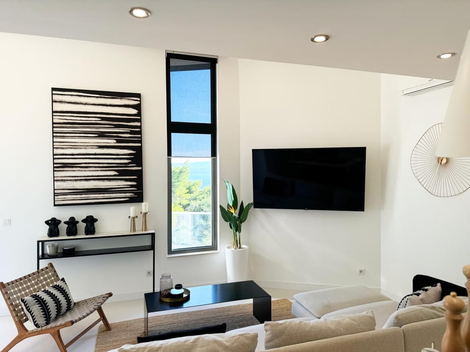 TV and multimedia, Living room, Seating area