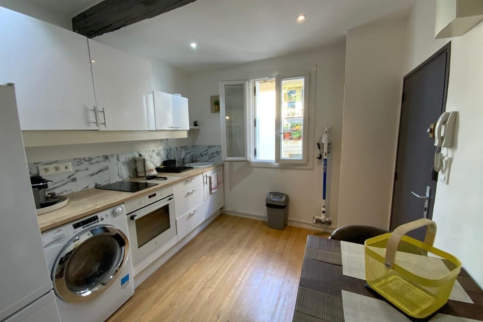 The cozy! Air-conditioned city centre with one bedroom House in Montpellier