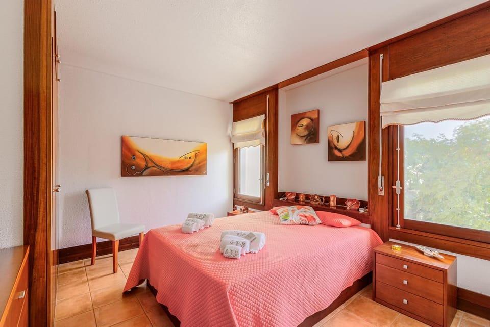 Living room, Bedroom