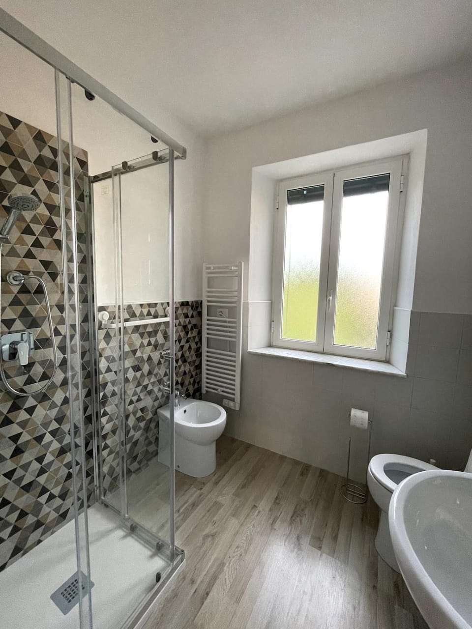 Shower, Toilet, Bathroom, bidet