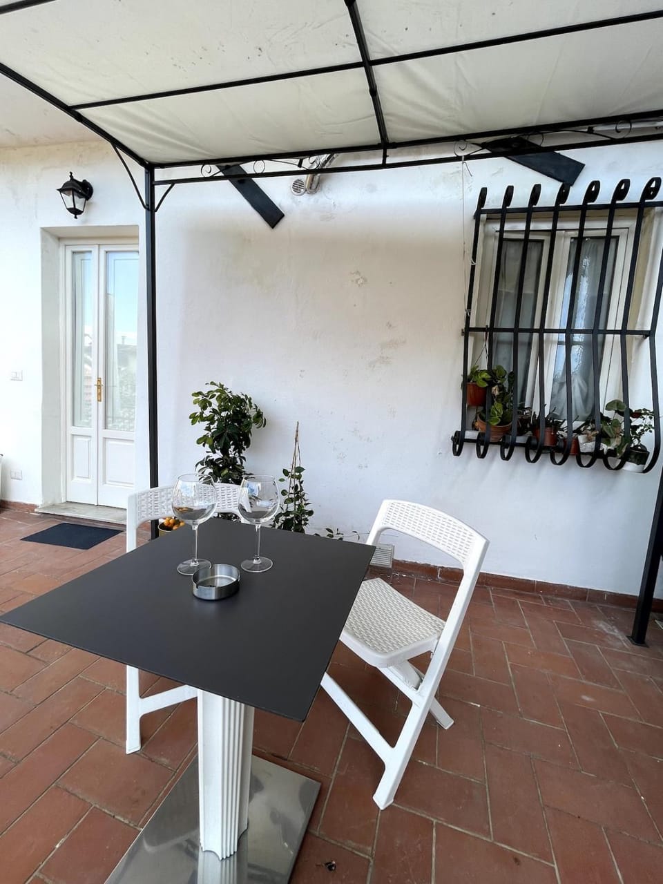 Property building, Balcony/Terrace