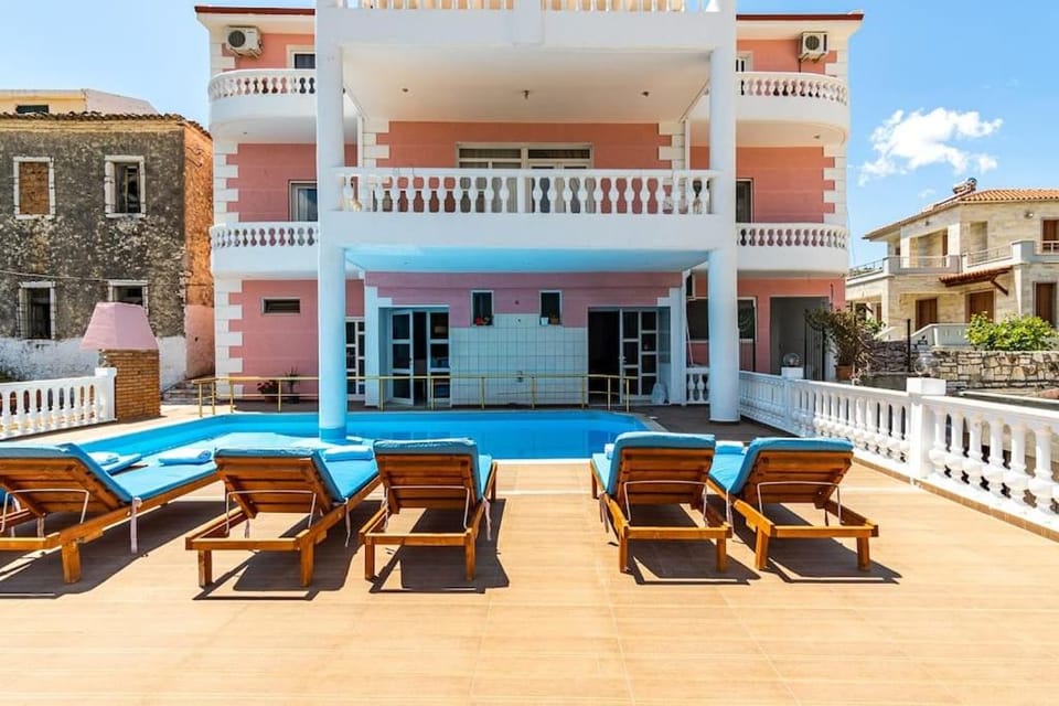 Ap 9 - Front Pool, Kitchen & Parking - Goro Apartment in Vlorë County, Albania