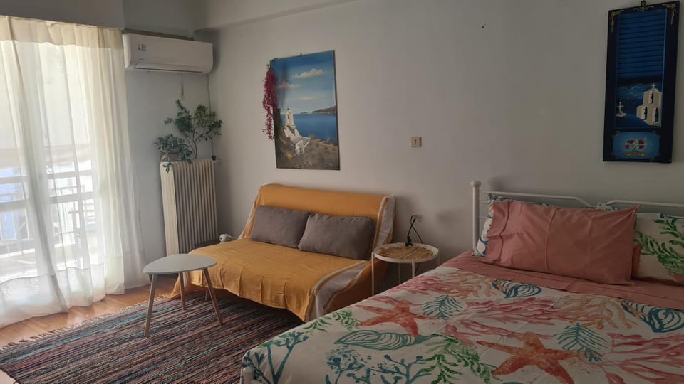 Seating area, Bedroom