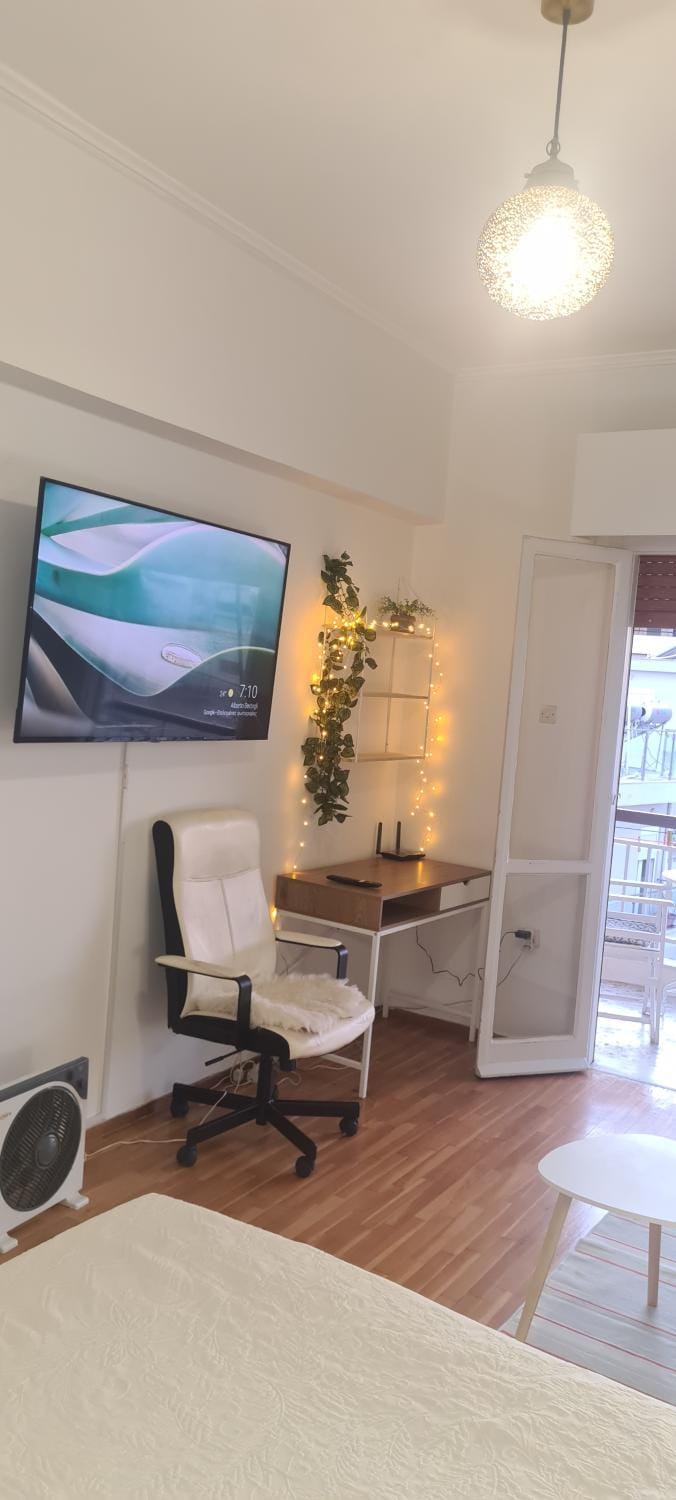 TV and multimedia, Seating area