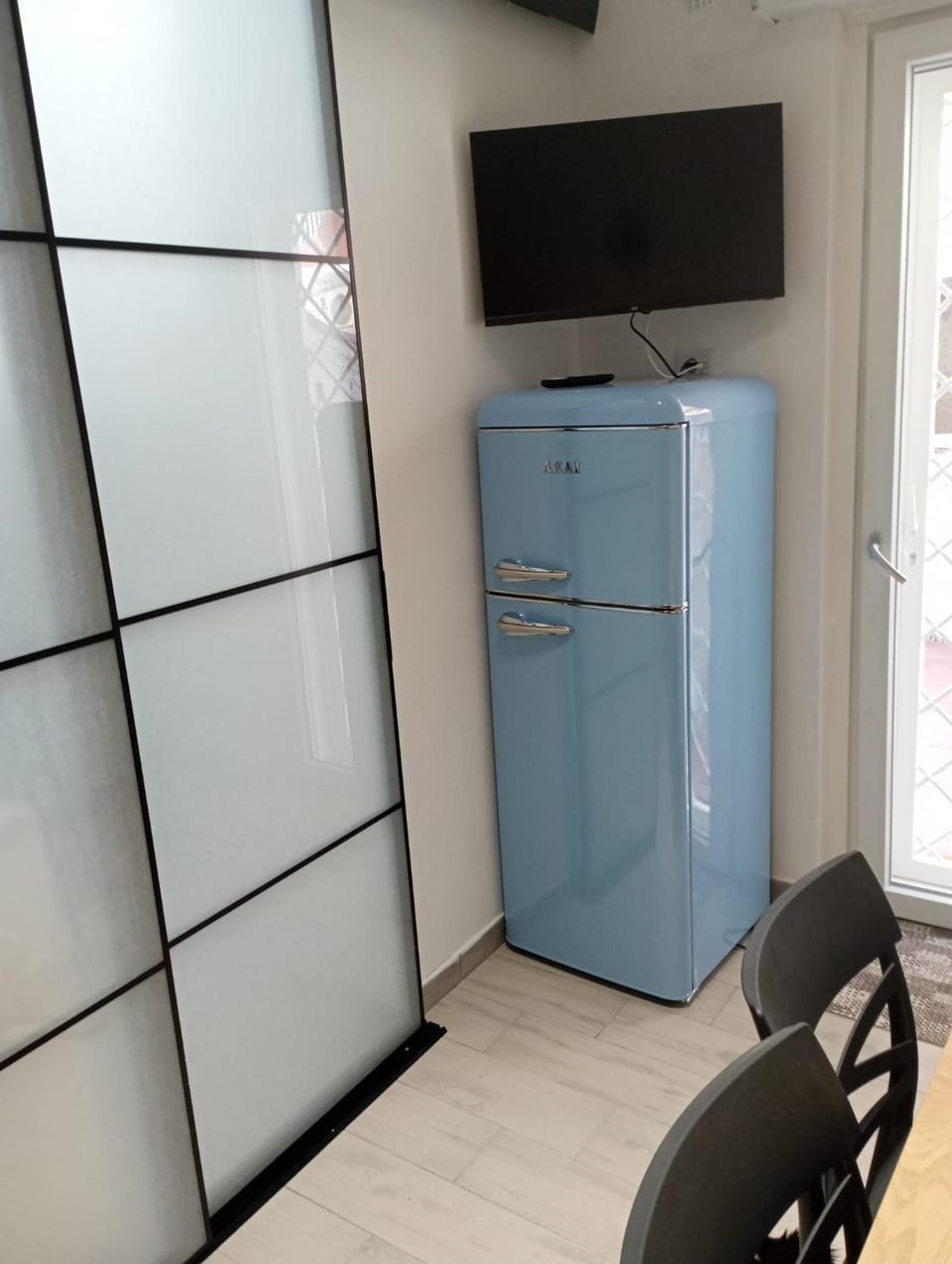 TV and multimedia, Kitchen or kitchenette