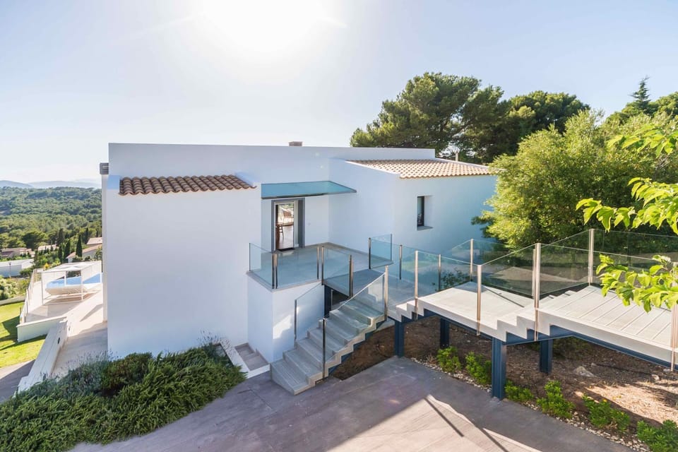 Property building, Garden view