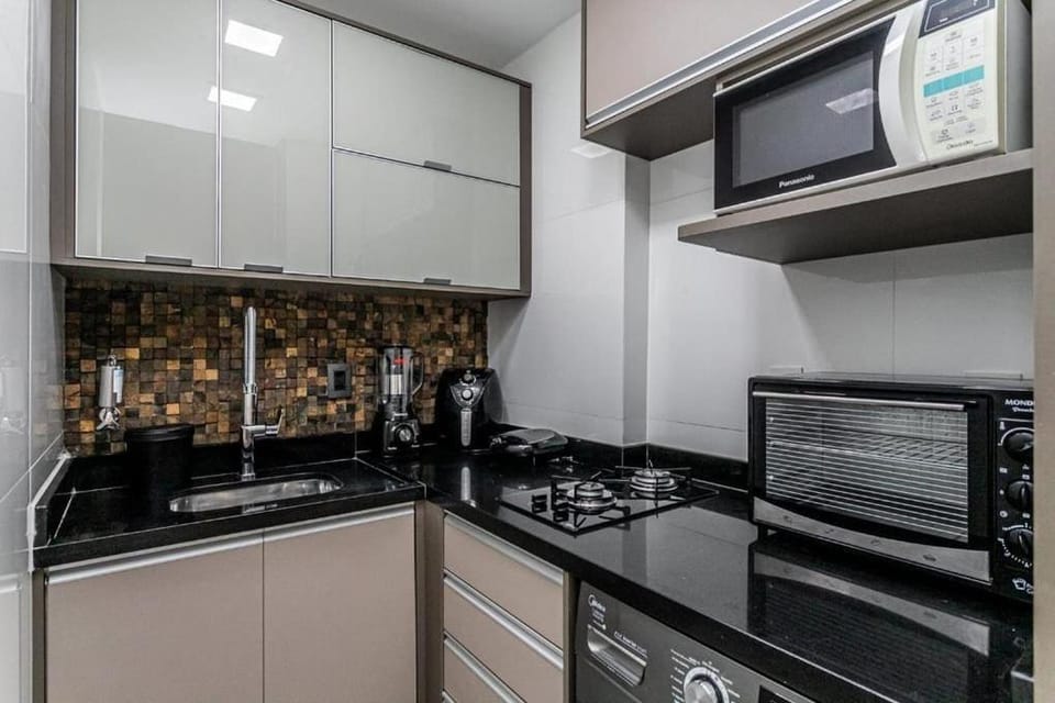 Kitchen or kitchenette, Food, Lunch, Dinner
