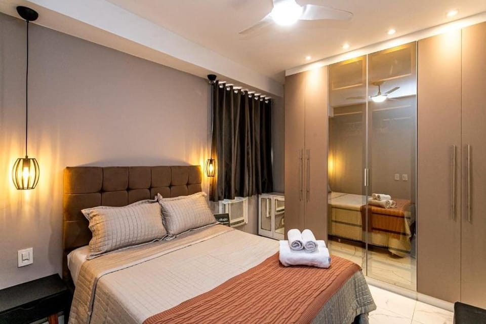 Bed, Photo of the whole room, Decorative detail
