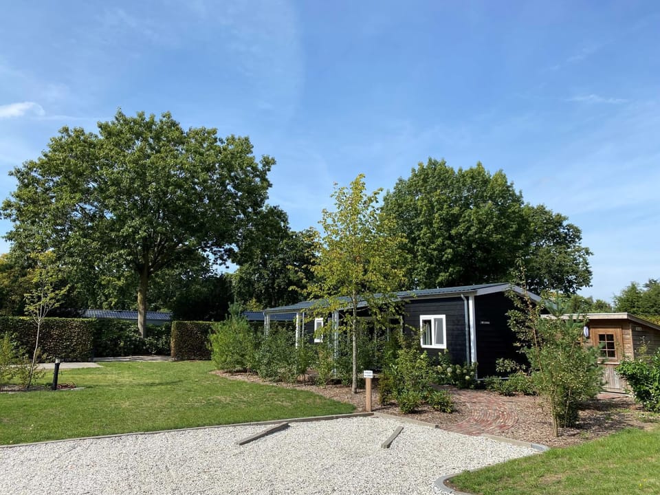Property building, Spring, Day, Natural landscape, Garden, Garden view
