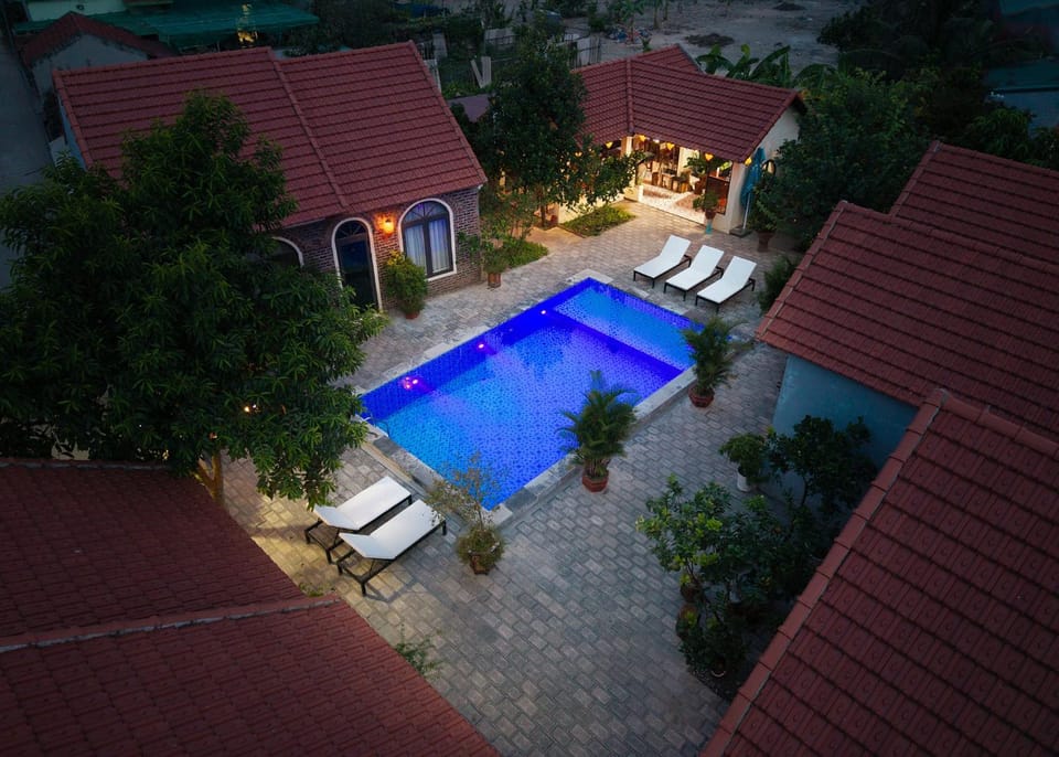 Property building, Day, Night, Pool view, Swimming pool, sunbed
