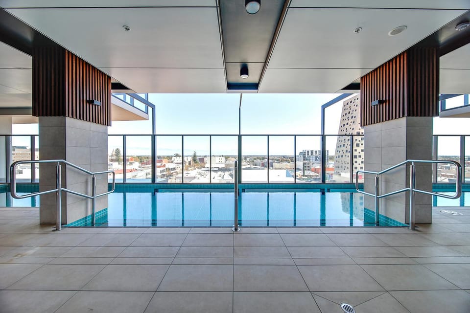 Pool view, Swimming pool