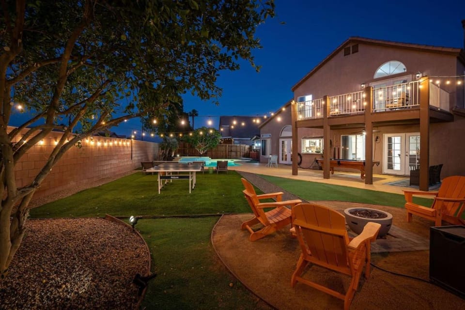 Sierra Sol Backyard Entertainers Retreat House in La Quinta