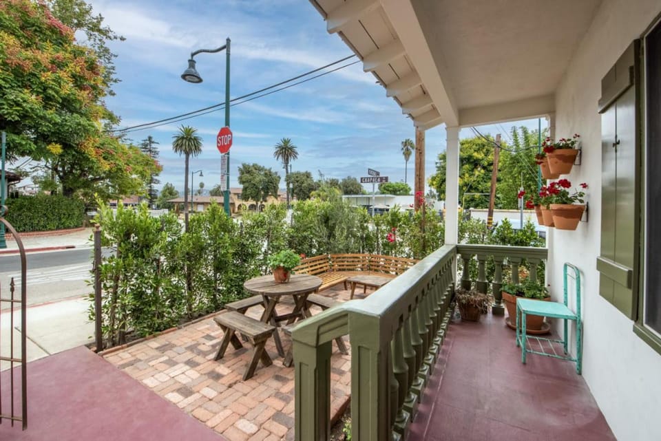 The Patio Suite - The Marlowe Boutique Hotel Apartment in Santa Barbara
