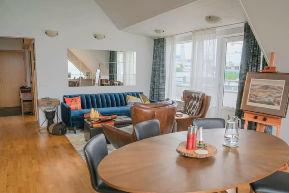 Penthouse in downtown Reykjavik with unique view Apartment in Reykjavik