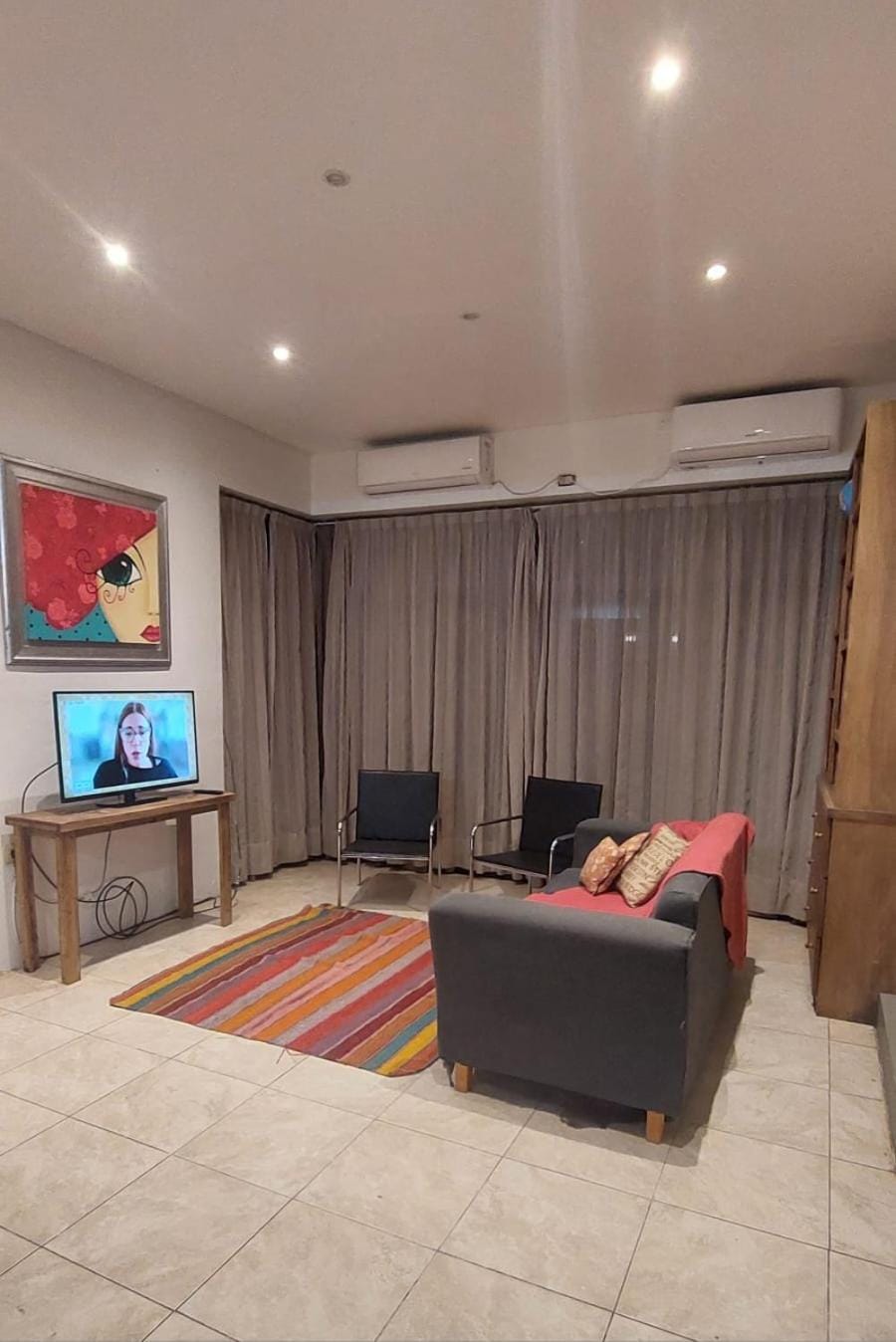 Communal lounge/ TV room