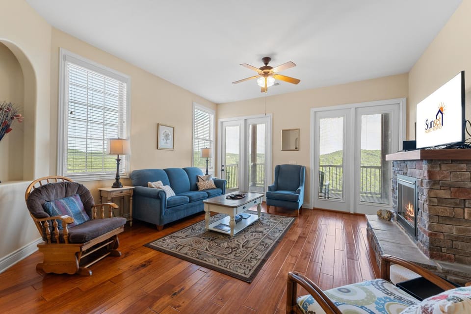 CR-FF3 -Mountain Breeze House in Indian Point