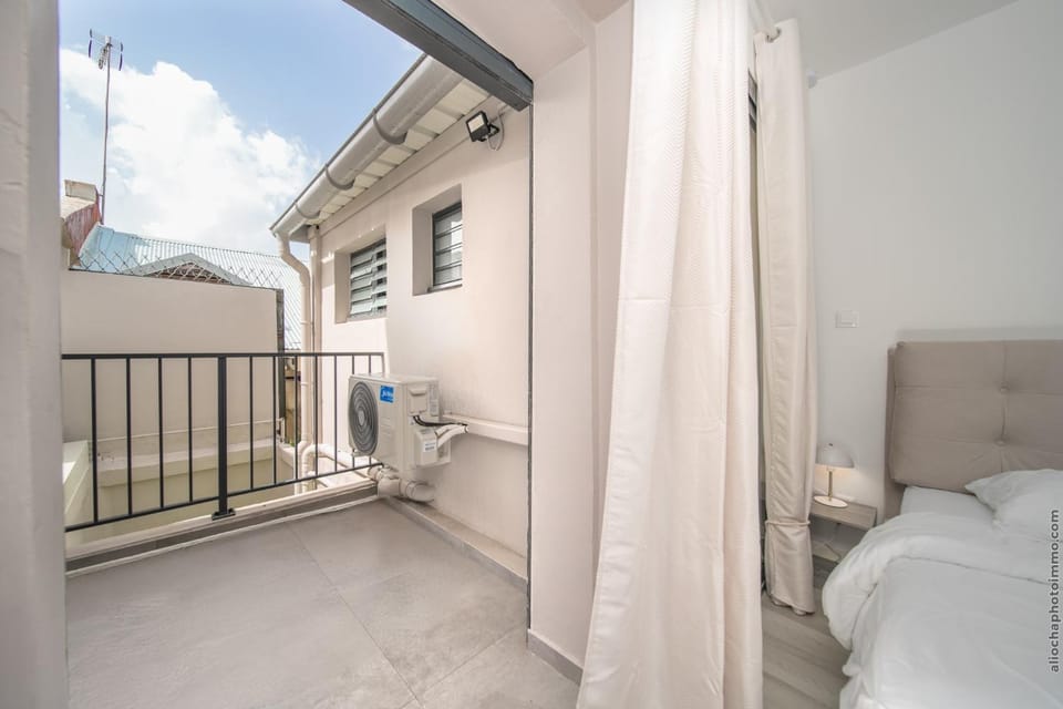 Studio Cœur de Ville Lamartine A Apartment in Fort-de-France