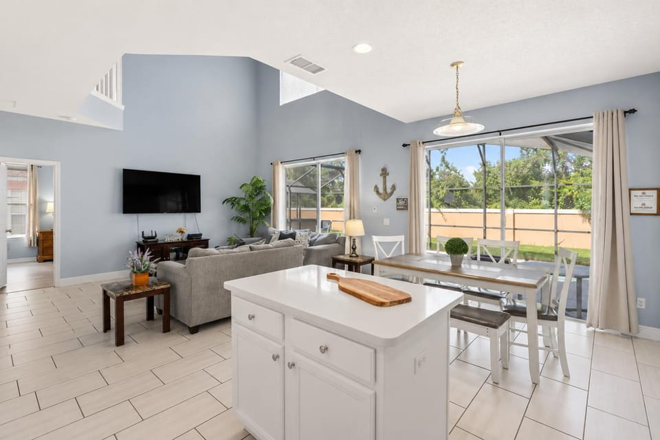 Near Walt Disney 7 bedroom Villa House in Kissimmee