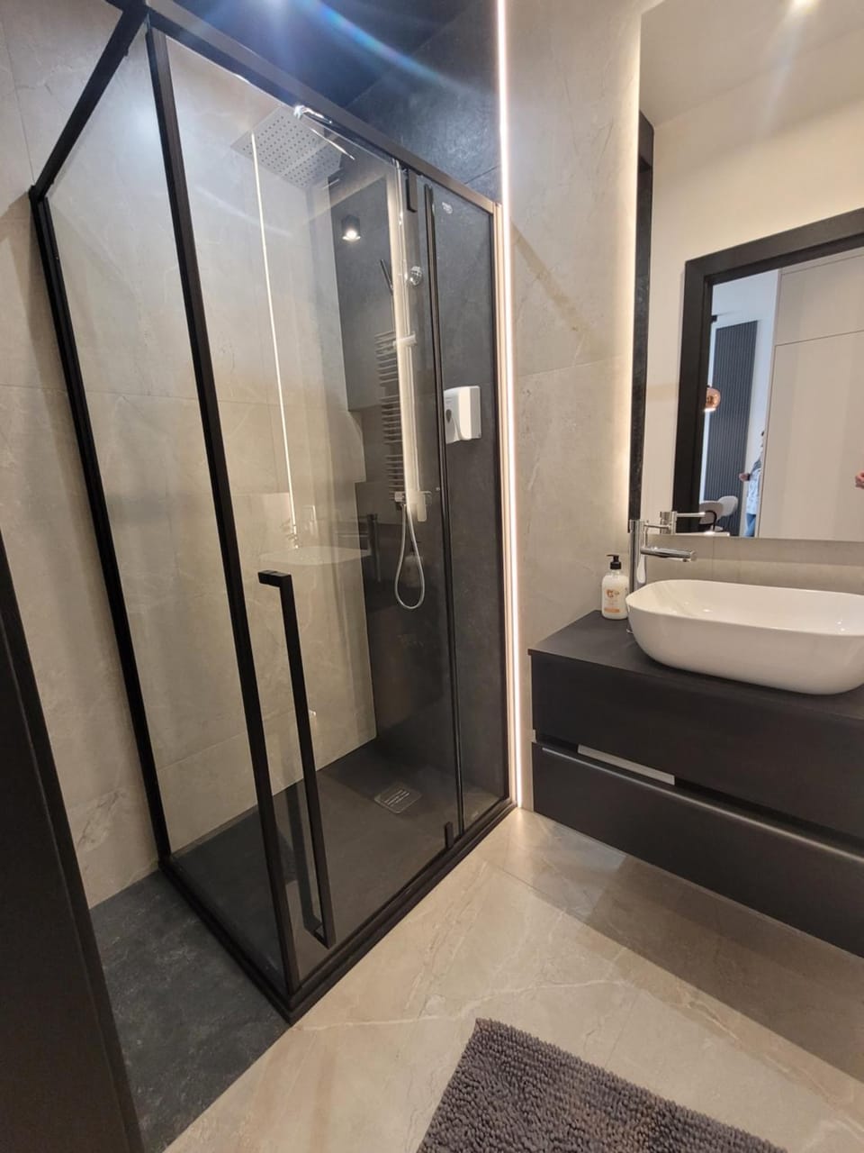 Shower, Bathroom