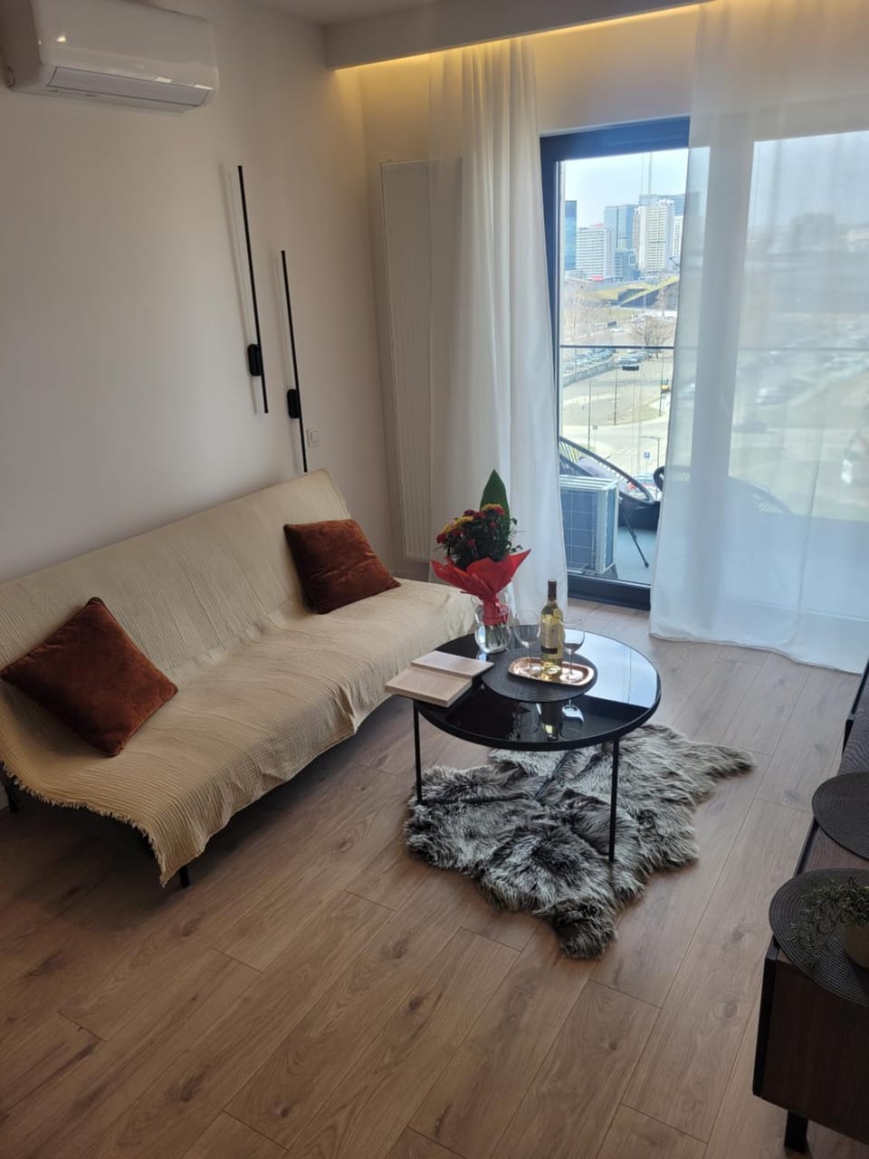Living room, Photo of the whole room, Seating area
