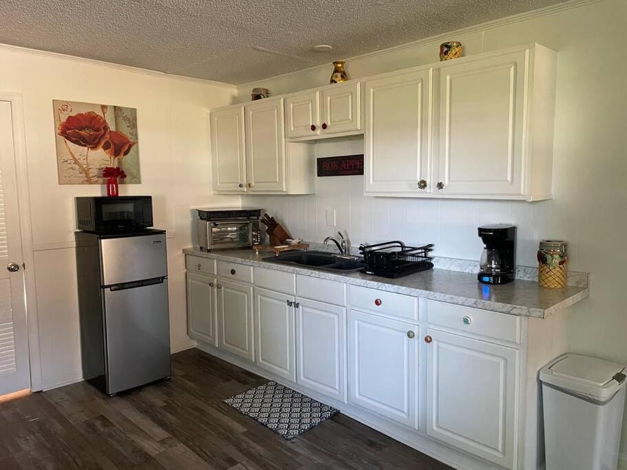 Ell's Room Apartment in Harkers Island