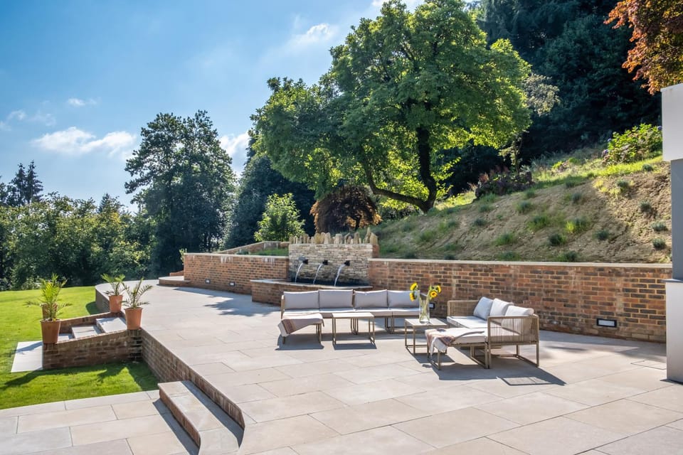 Patio, Garden view