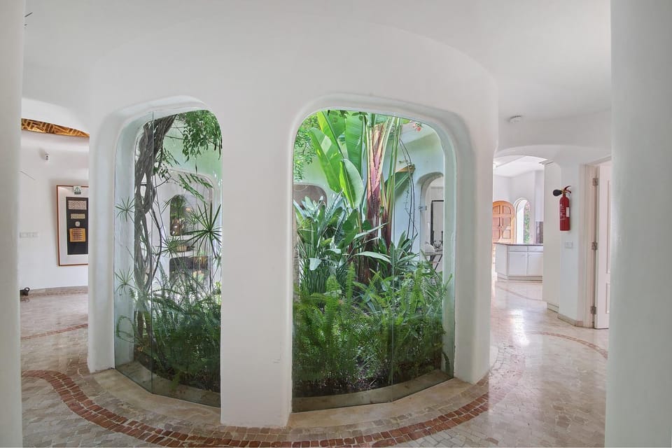 Property building, Living room