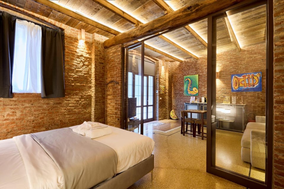 Living room, Bedroom