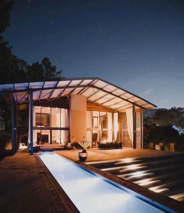Property building, Night