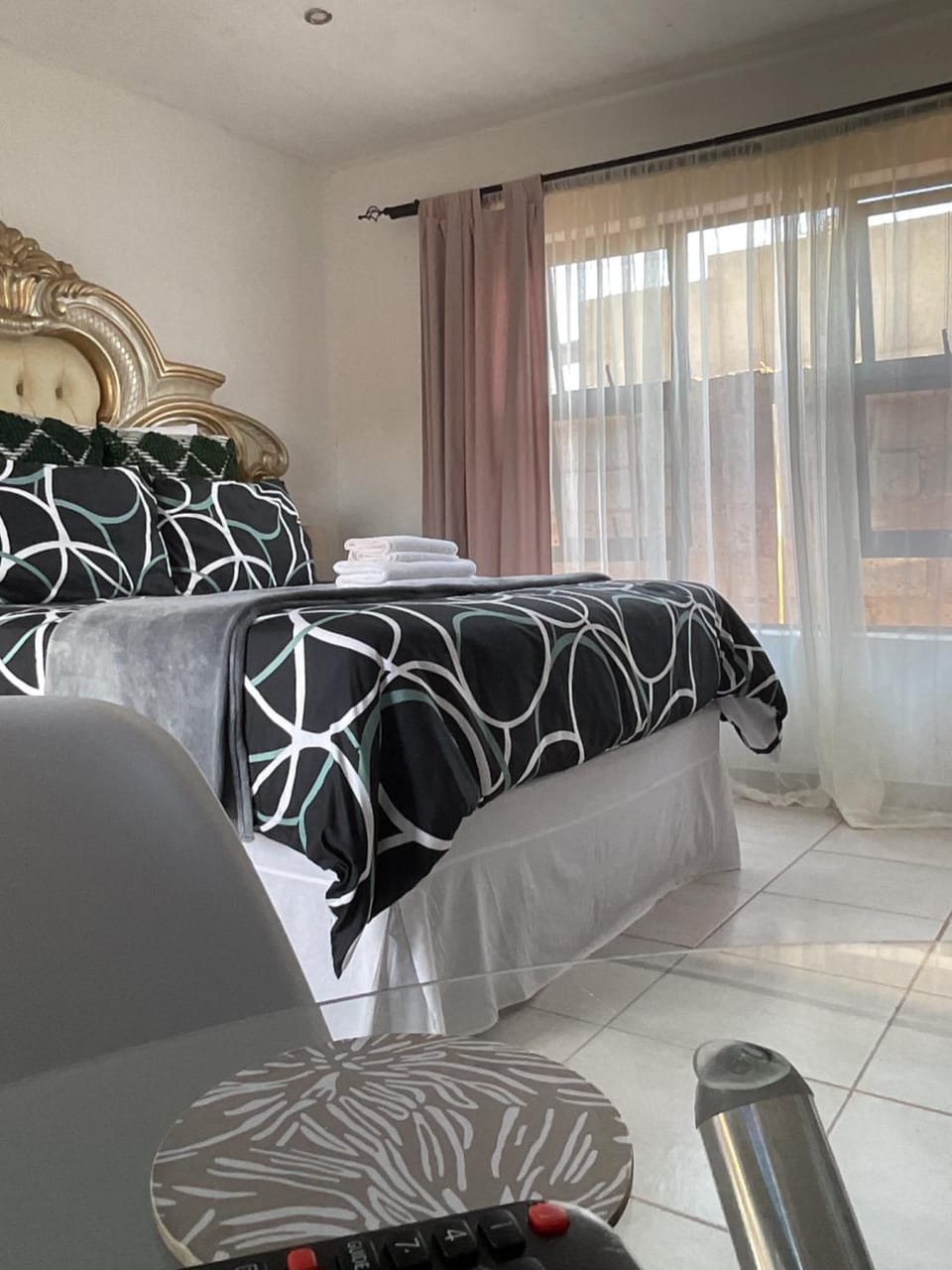 KwaSihle Guesthouse Bed and Breakfast in Gauteng