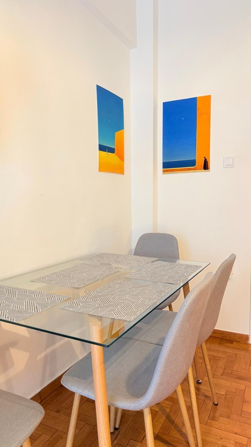 TV and multimedia, Living room, Dining area
