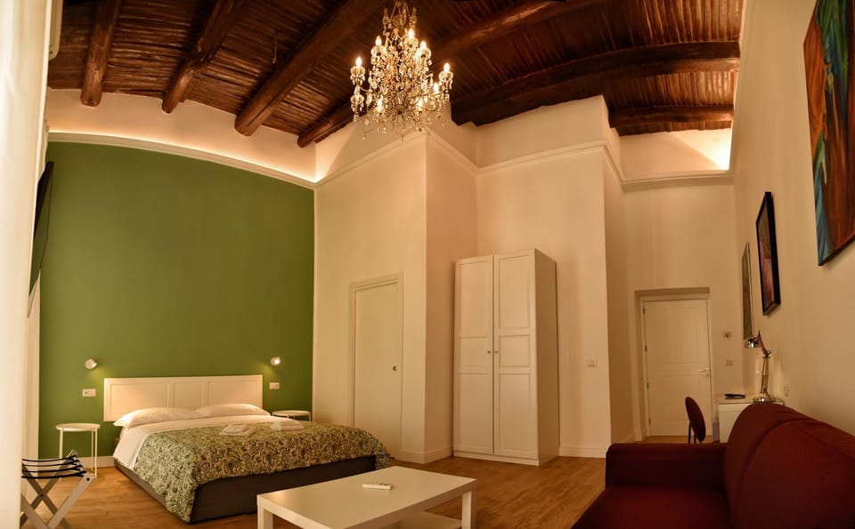Bed, Bathroom, TV and multimedia, Living room, Lounge or bar, Photo of the whole room, Decorative detail, Seating area, Bedroom, wardrobe