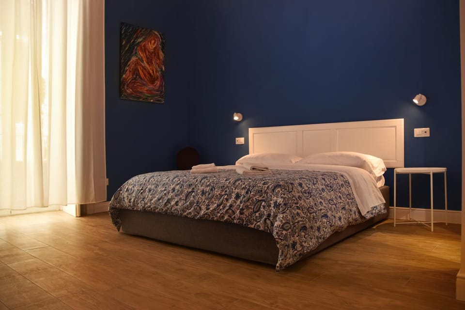 Bed, Photo of the whole room, Decorative detail, Bedroom, furniture