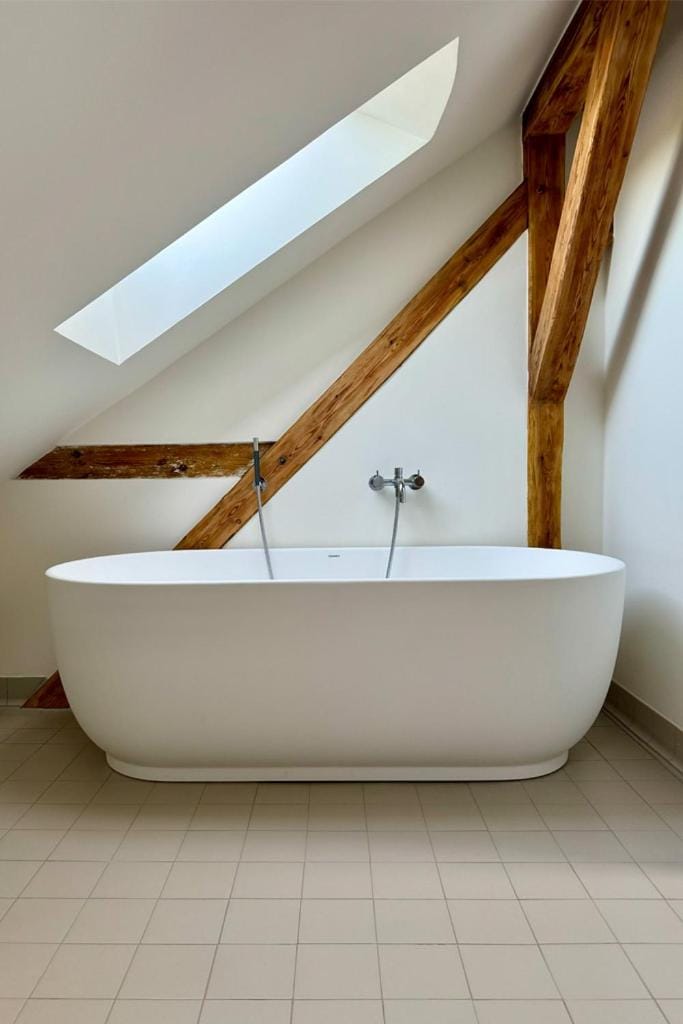 Bathroom, Bath