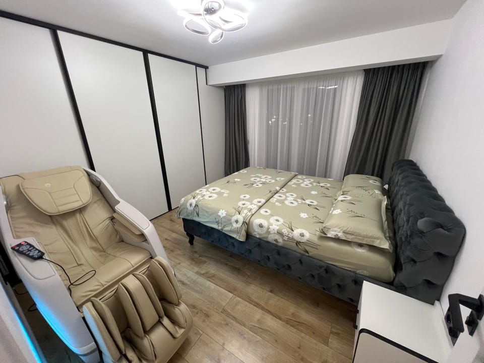 Seating area, Bedroom