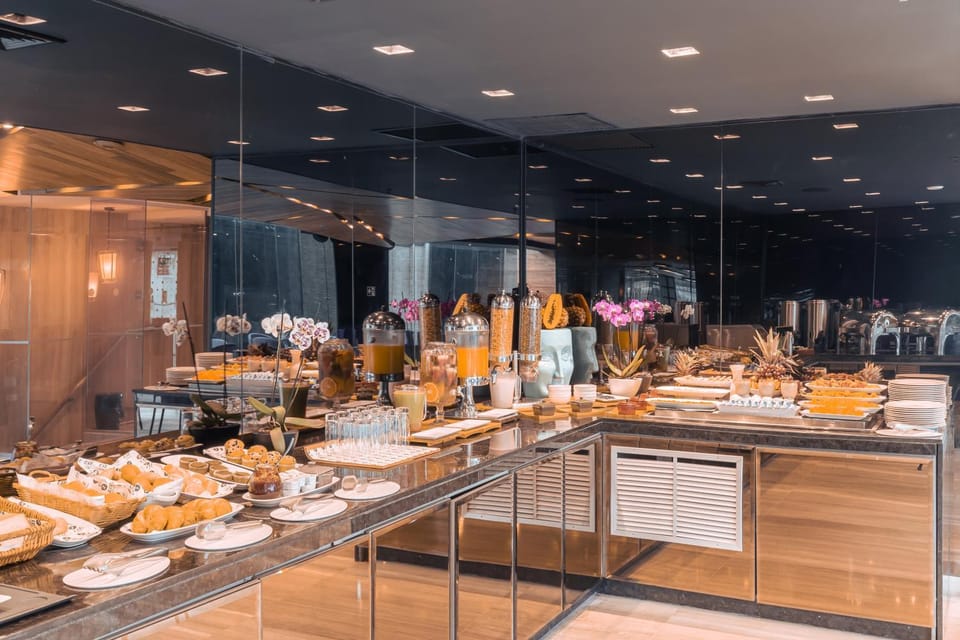 Breakfast, Buffet breakfast