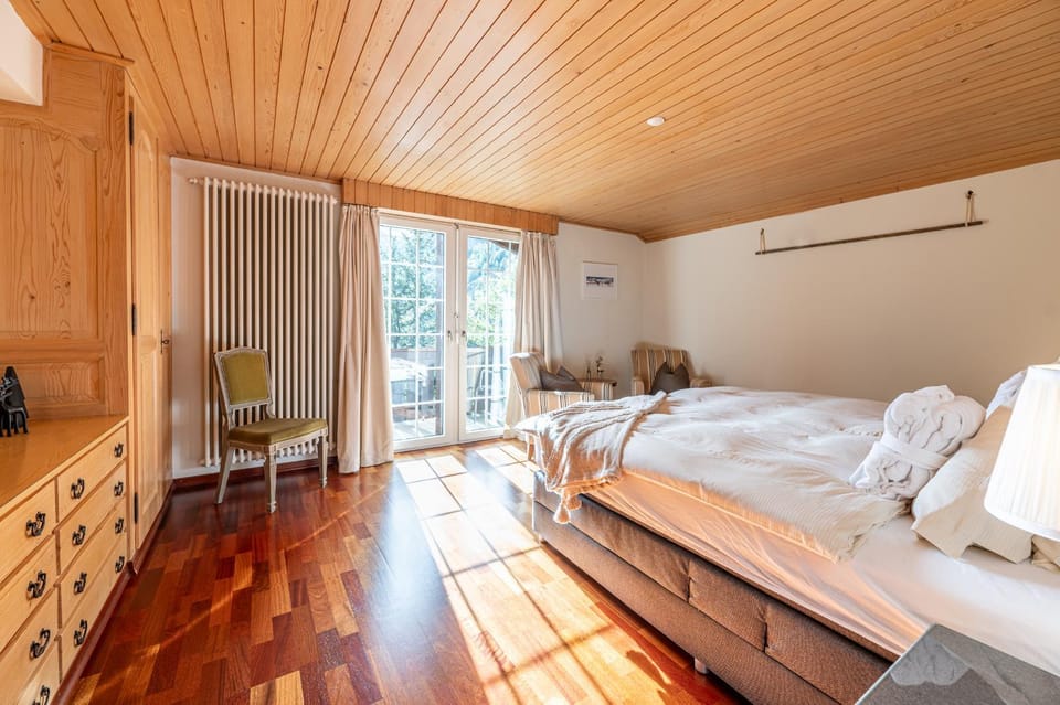 Bed, Photo of the whole room, Bedroom, towels, wardrobe