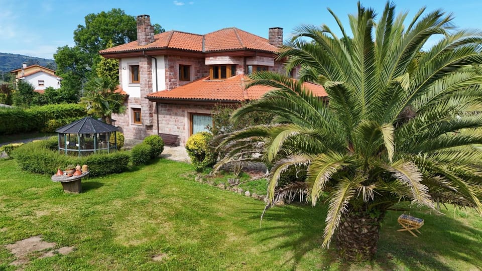 Property building, Garden