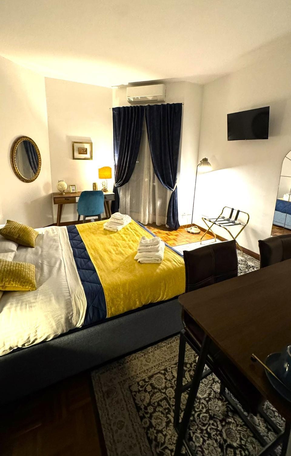 Photo of the whole room