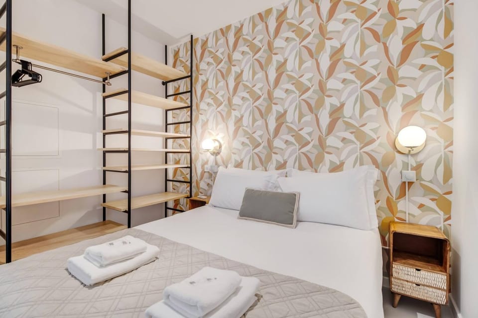Cosy 1BR renovated - heart of Santos | By Airnest Apartment in Lisbon