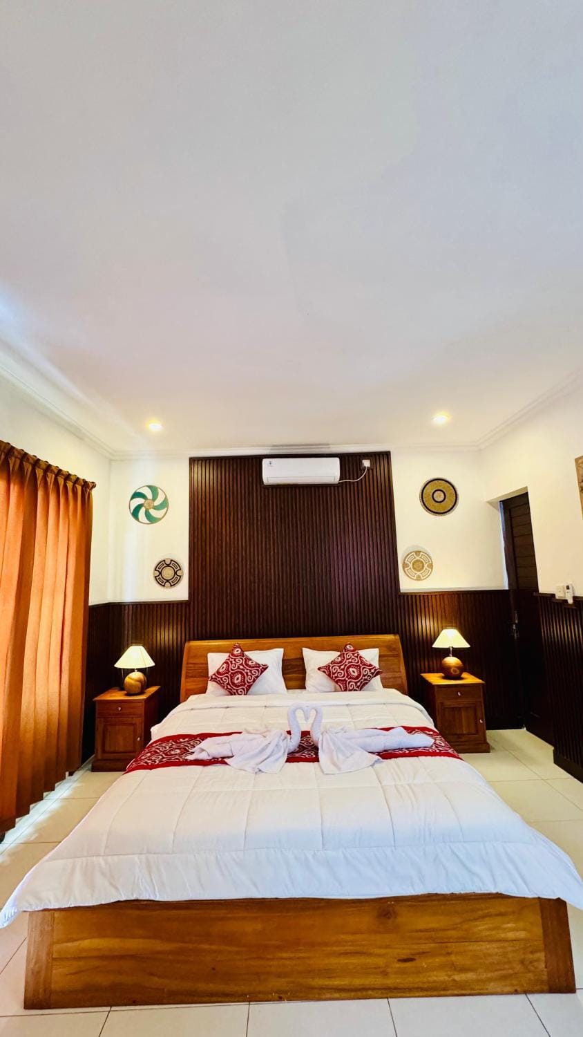 Bed, Photo of the whole room, Bedroom, air conditioner