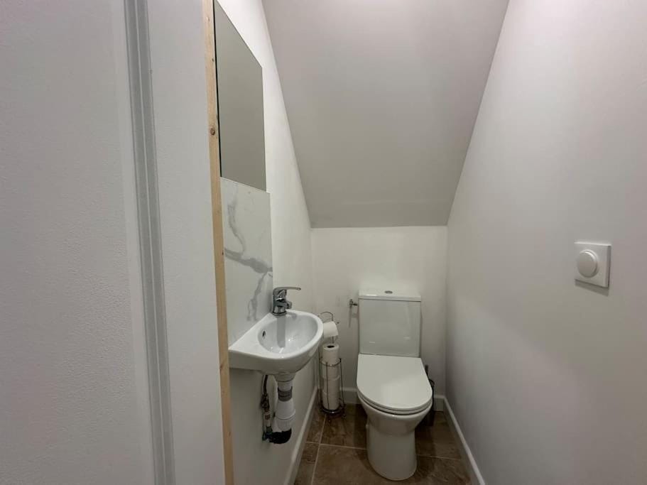 Toilet, Bathroom