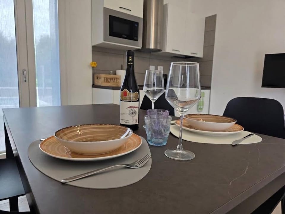 Dining area, Breakfast, Lunch, Dinner, kitchen