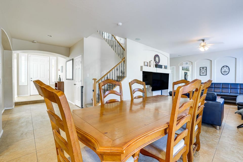 Relax Poolside! Group-Friendly San Tan Valley Gem House in San Tan Valley