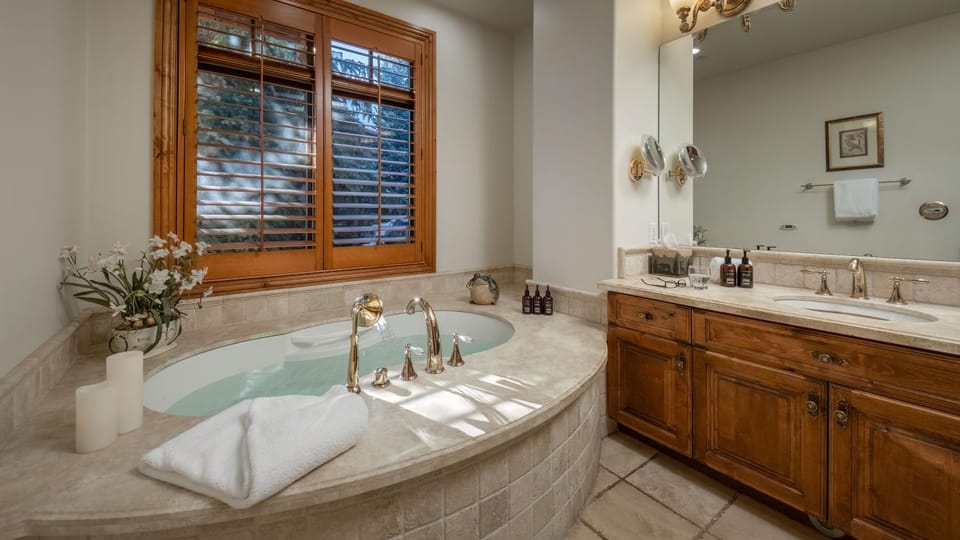 Shower, Bathroom, Bath, storage, towels